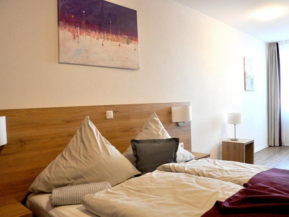 Landgasthaus Zur Linde Pleiskirchen Bagian luar foto