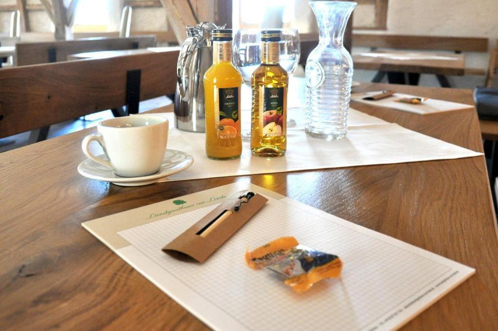 Landgasthaus Zur Linde Pleiskirchen Bagian luar foto