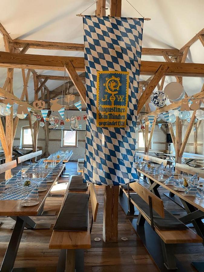 Landgasthaus Zur Linde Pleiskirchen Bagian luar foto