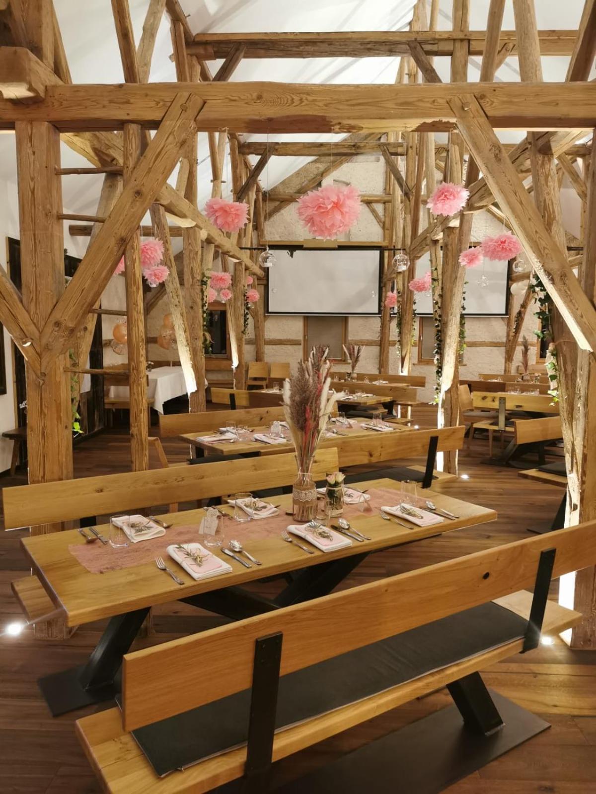 Landgasthaus Zur Linde Pleiskirchen Bagian luar foto